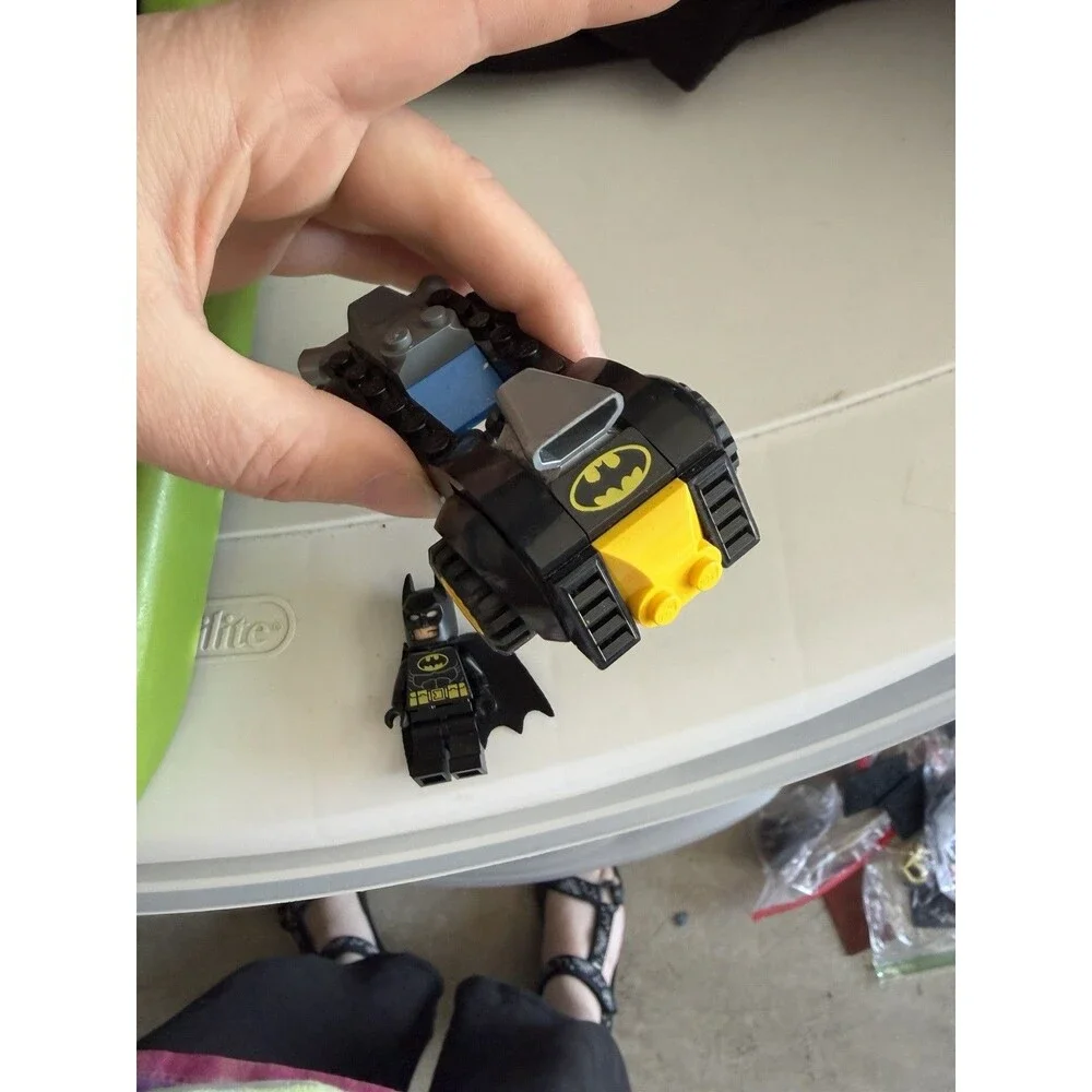 LEGO Batman Batmobile & Mini Figure Set
